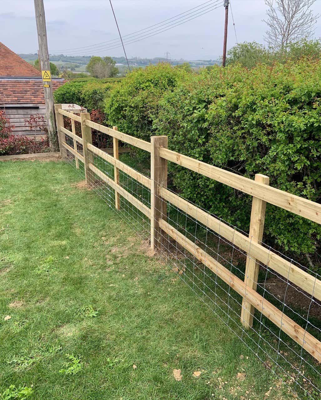 6 Benefits of Picket Fences for Family Homes - Fast Fix Fencing Gravesend